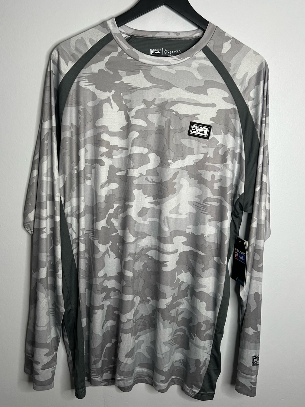 Pelagic VaporTek Fish Camo Tech Long Sleeve Shirt Mens XXL Gray NWT